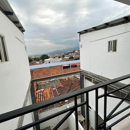 Apartamento En Libertadores - San Antonio - Zona Turistica De Cali Apartment Exterior foto